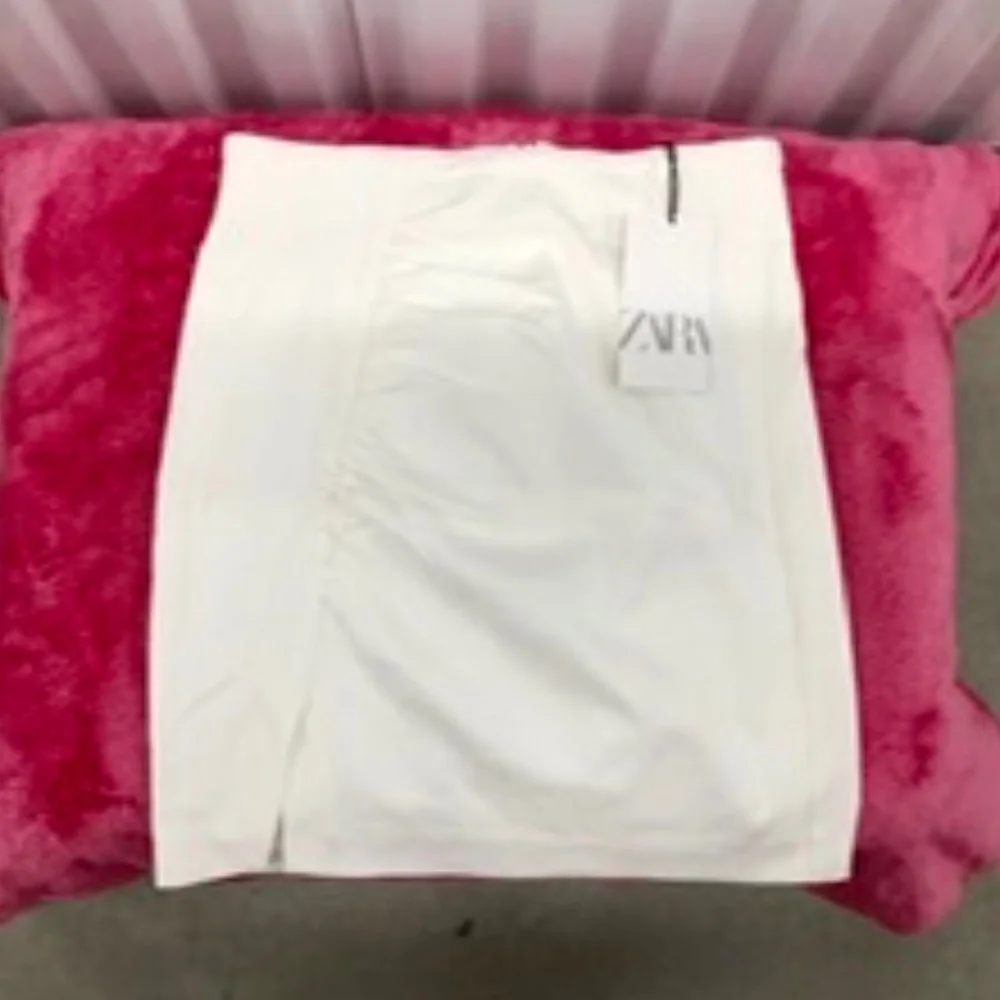 NWT ZARA Prem quality Mini Suit Skirt, M